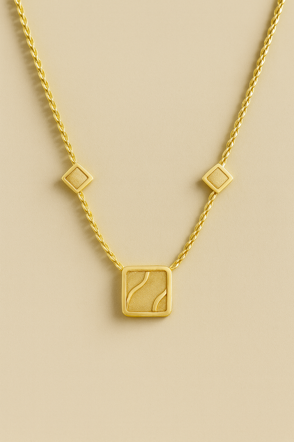 Le Collier Graphic I